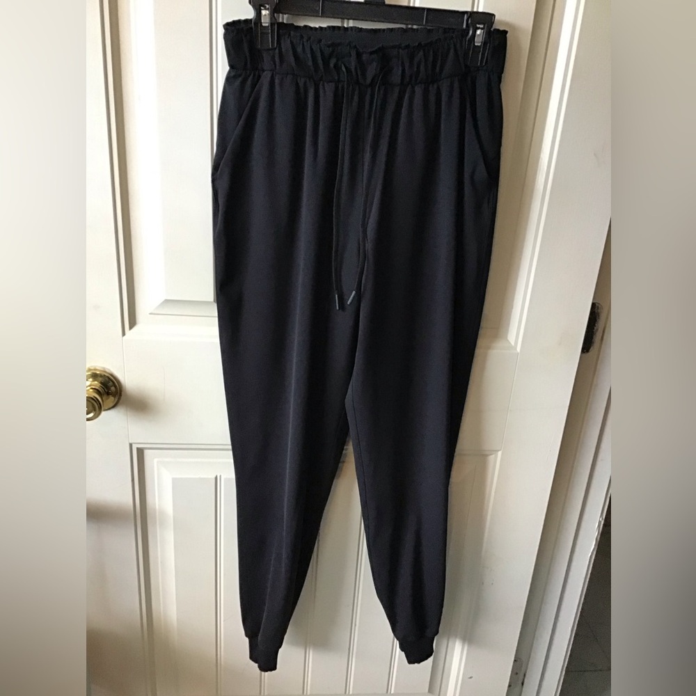 🌼LULULEM🍋N Keep Moving W5CV4S Jogger 28” Pants Black Drawstring size 6